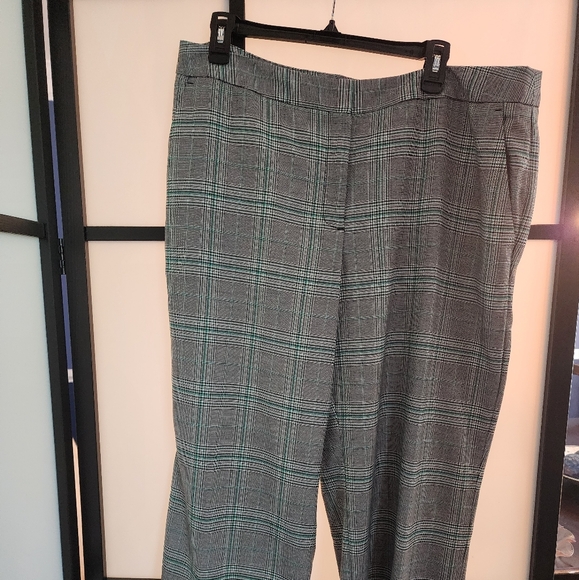 Women's Gray Plaid Wide Leg Ankle Length Dress Pants, Sz. 16 - Picture 1 of 6
